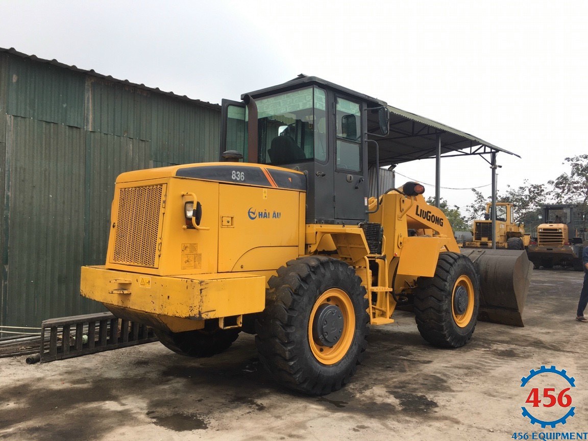 BÁN MÁY XÚC LẬT LIUGONG CLG836 CŨ 836 ĐỜI 2016 GIÁ CỰC TỐT
