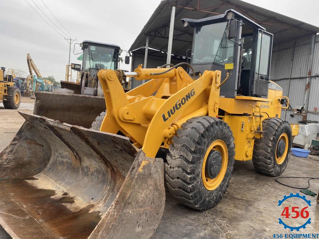 BÁN MÁY XÚC LẬT LIUGONG CŨ 836. GỌI 0989459456