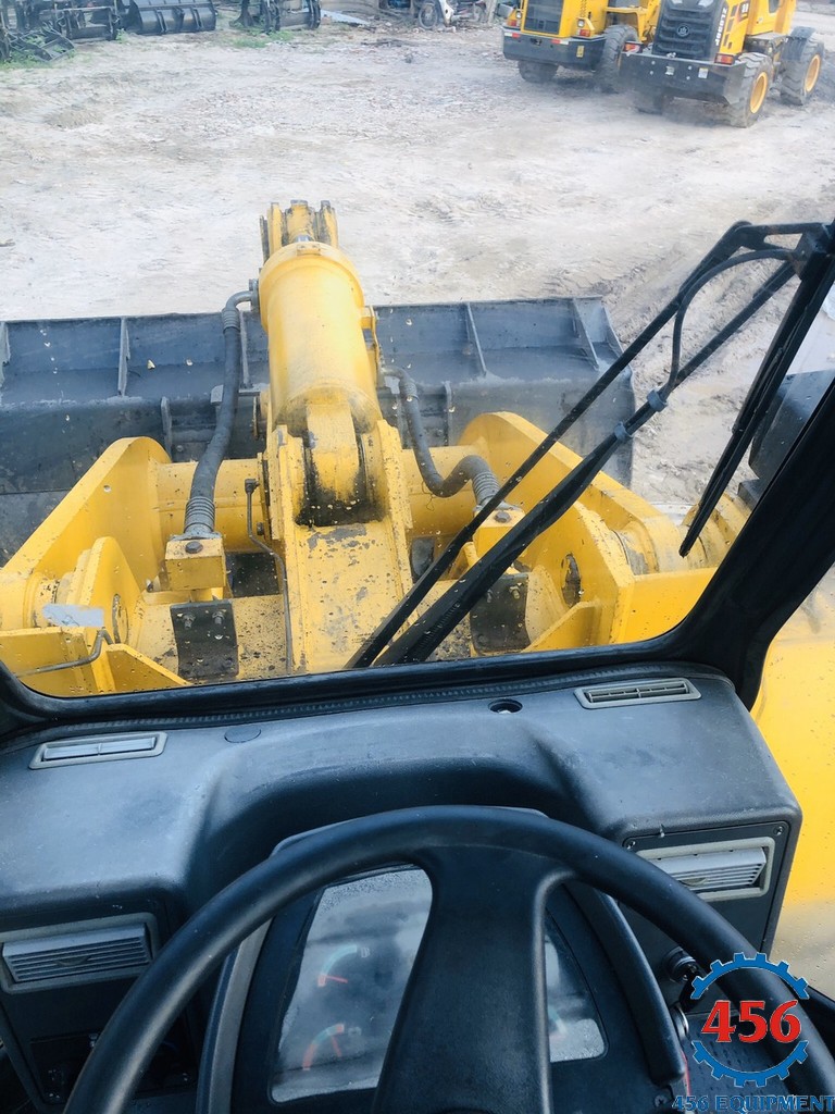 BÁN XÚC LẬT CŨ TRUNG QUỐC LIUGONG 855N GẦU 3,6 KHỐI