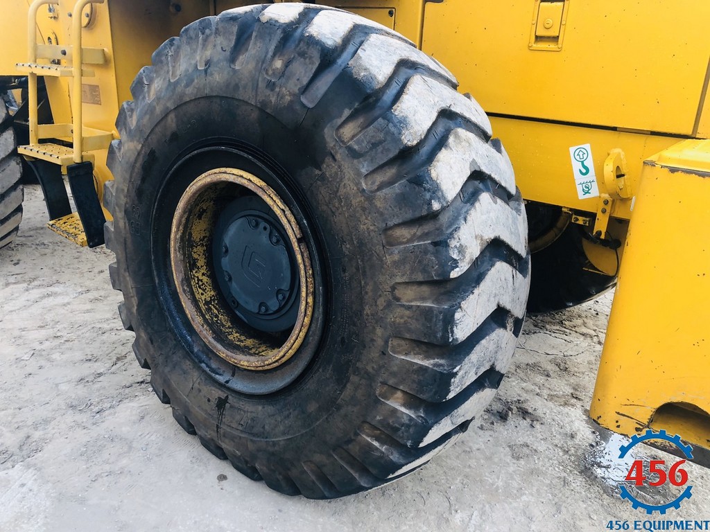 BÁN XÚC LẬT CŨ TRUNG QUỐC LIUGONG 855N GẦU 3,6 KHỐI
