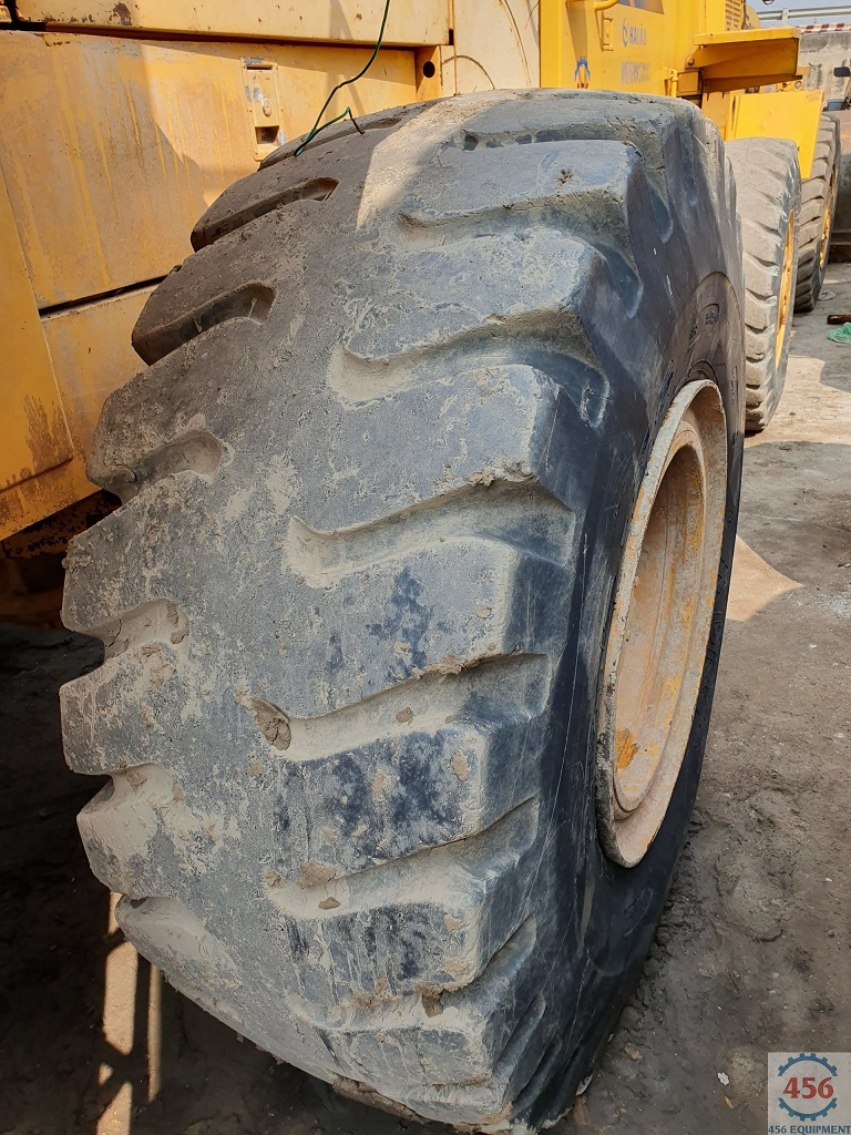 XÚC LẬT GẦU 3 M3 LIUGONG 50C CŨ CẦN BÁN. LIÊN HỆ 0989459456