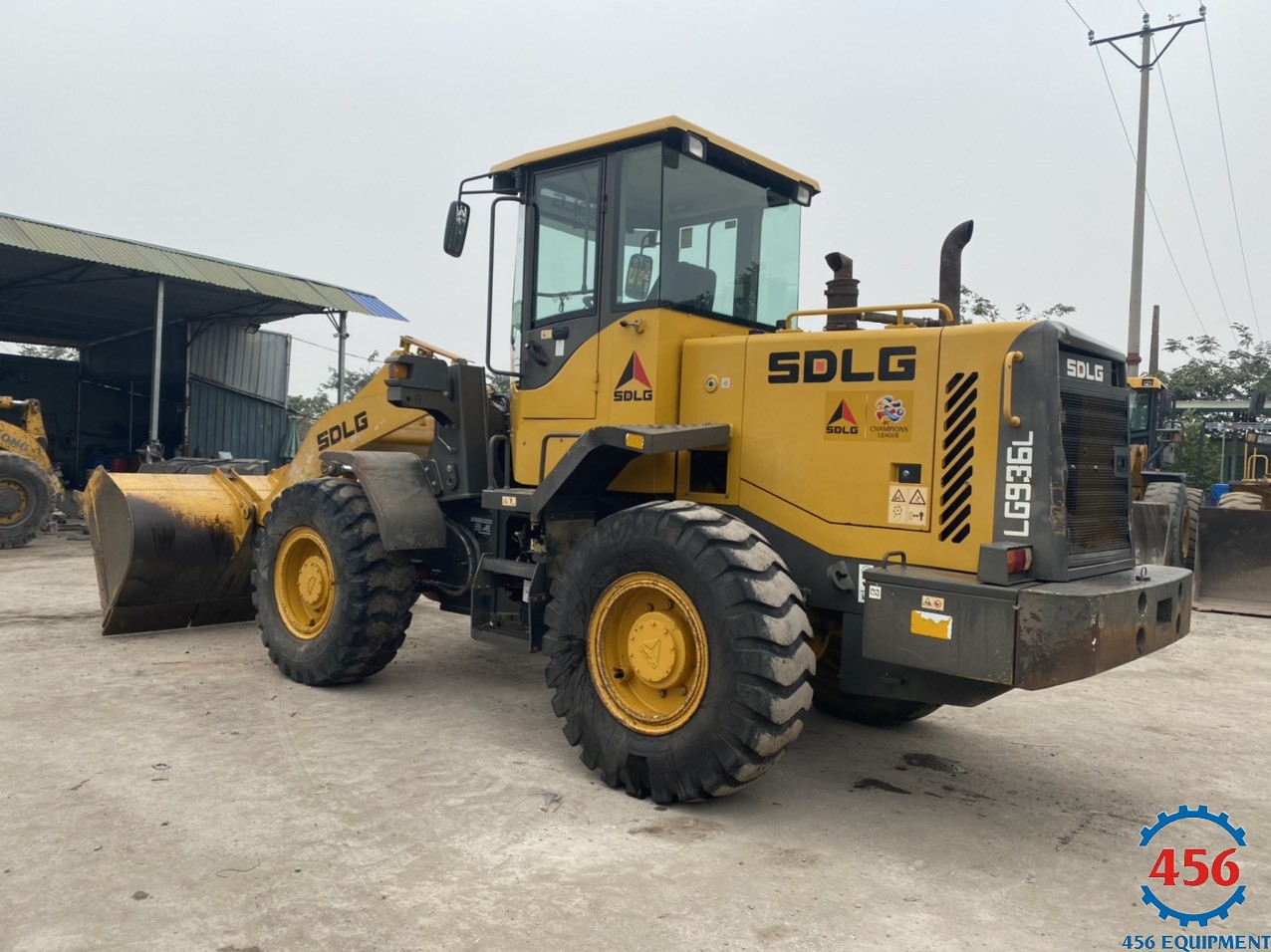 BÁN MÁY XÚC LẬT CŨ SDLG L936 GẦU 2.2 M3