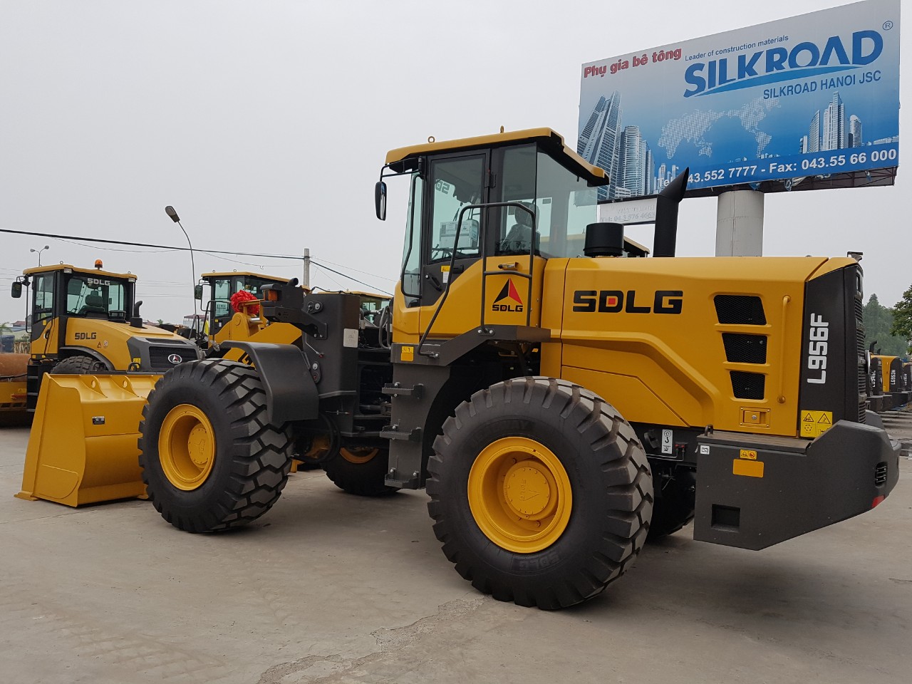 MÁY XÚC LẬT SDLG L956F DUNG TÍCH GẦU 3,6 M3. BẢO HÀNH 2 NĂM