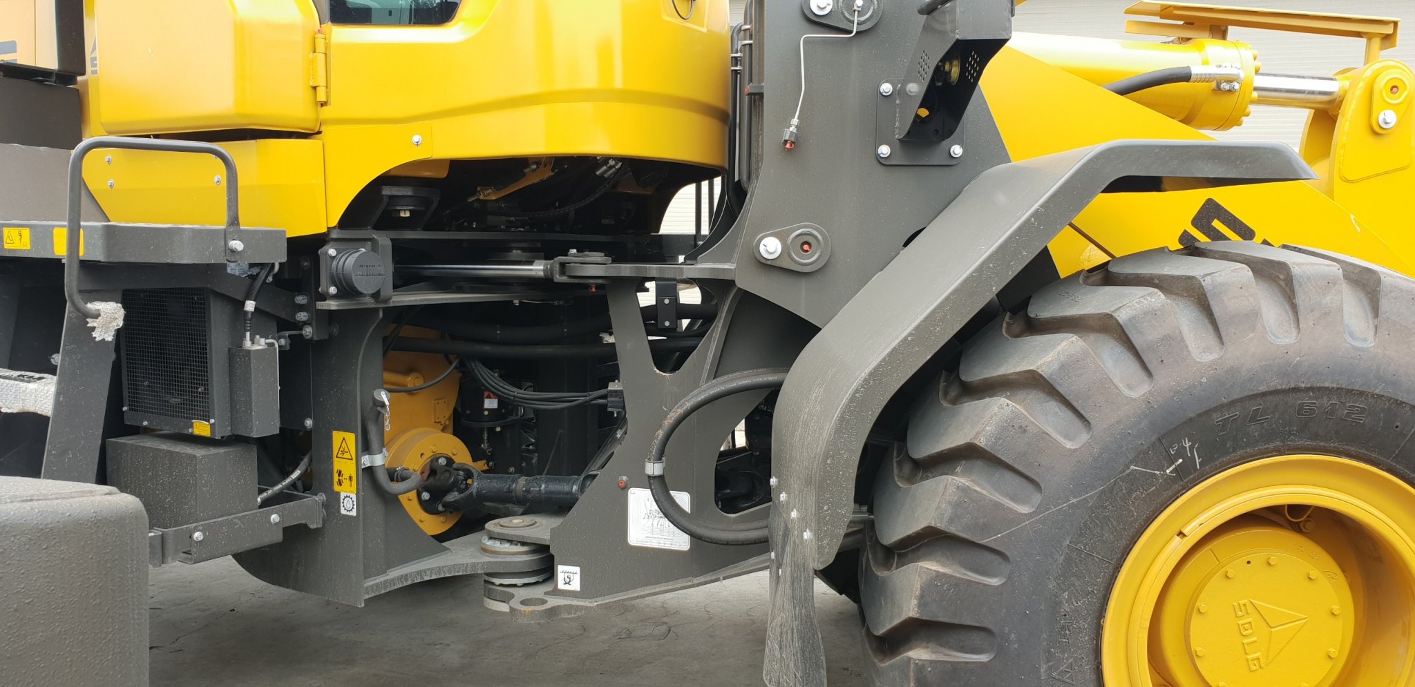 MÁY XÚC LẬT SDLG L956FH DUNG TÍCH GẦU 4,2 -4,5  M3. BẢO HÀNH 2 NĂM