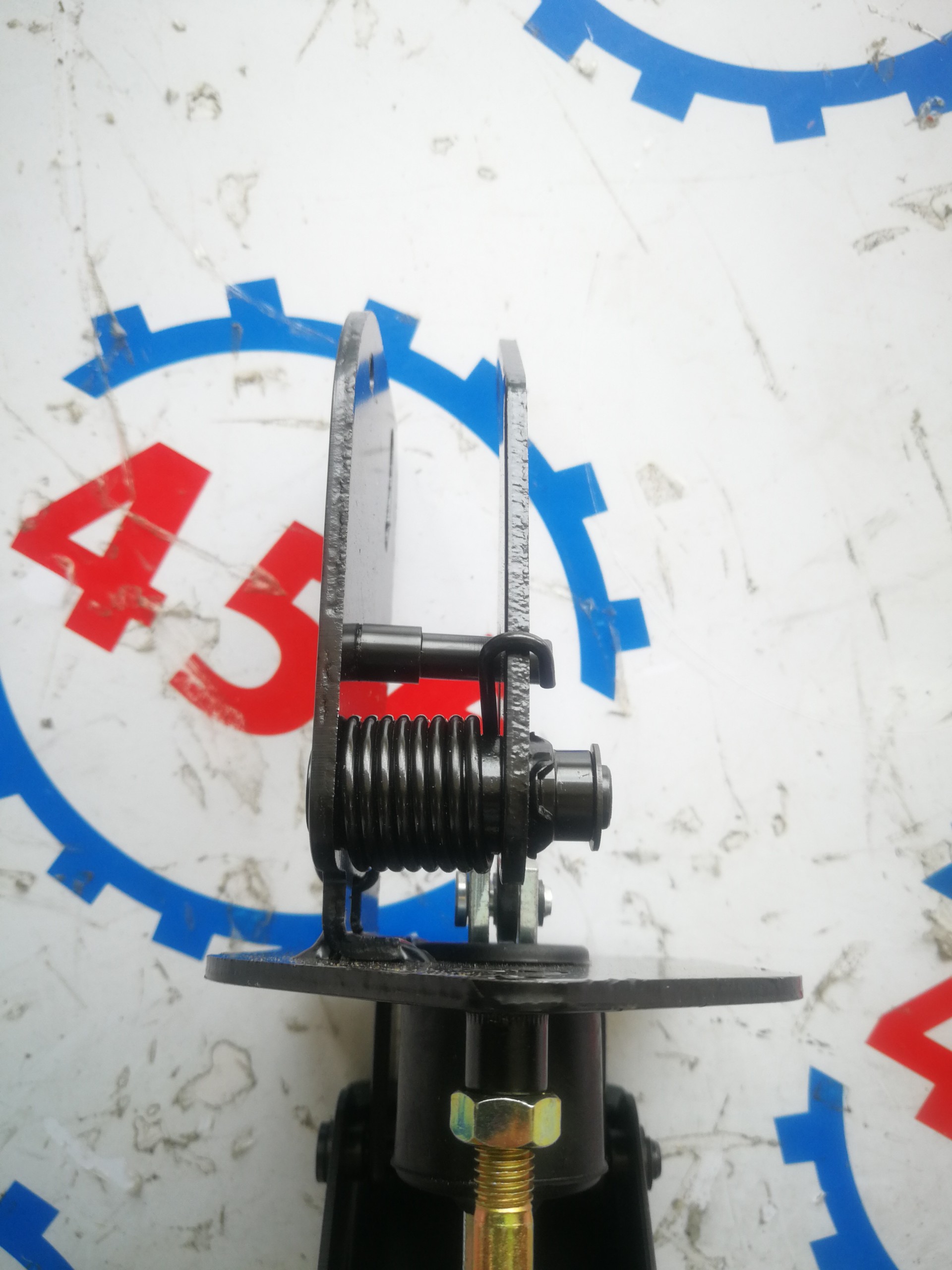 Chân ga XCMG LW500FN