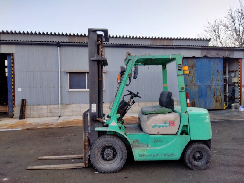 XE NÂNG DẦU MITSUBISHI FD25 F18B-52191 LH:096.235.1368