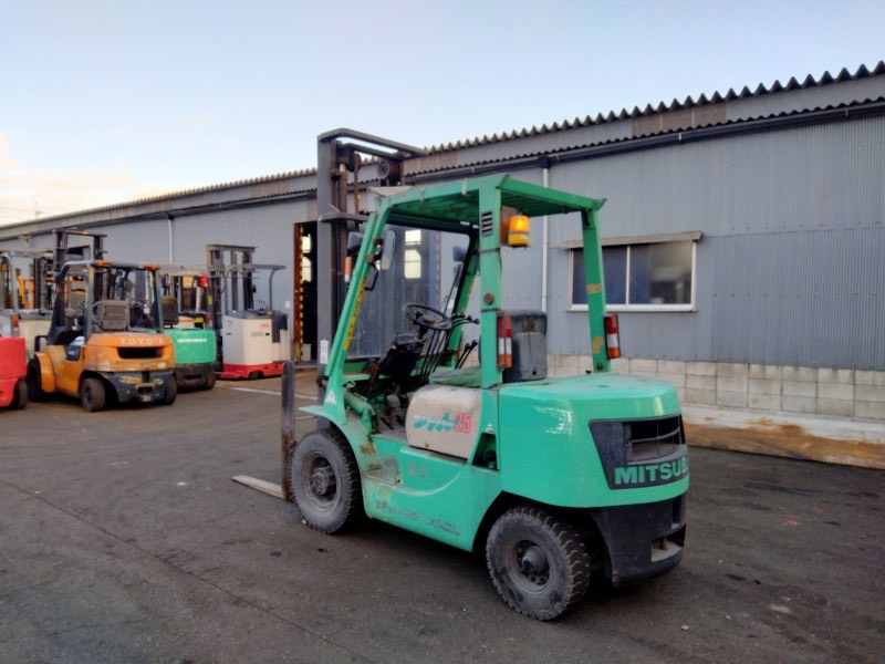 XE NÂNG DẦU MITSUBISHI FD25 F18B-52191 LH:096.235.1368