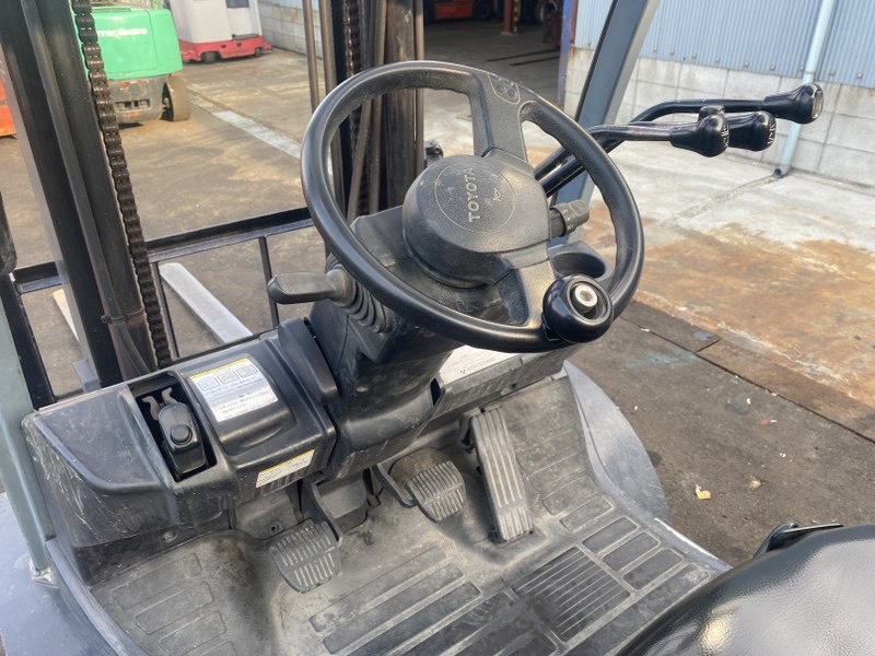 XE NÂNG TOYOTA 52-8FD25 40368 LH:096.235.1368