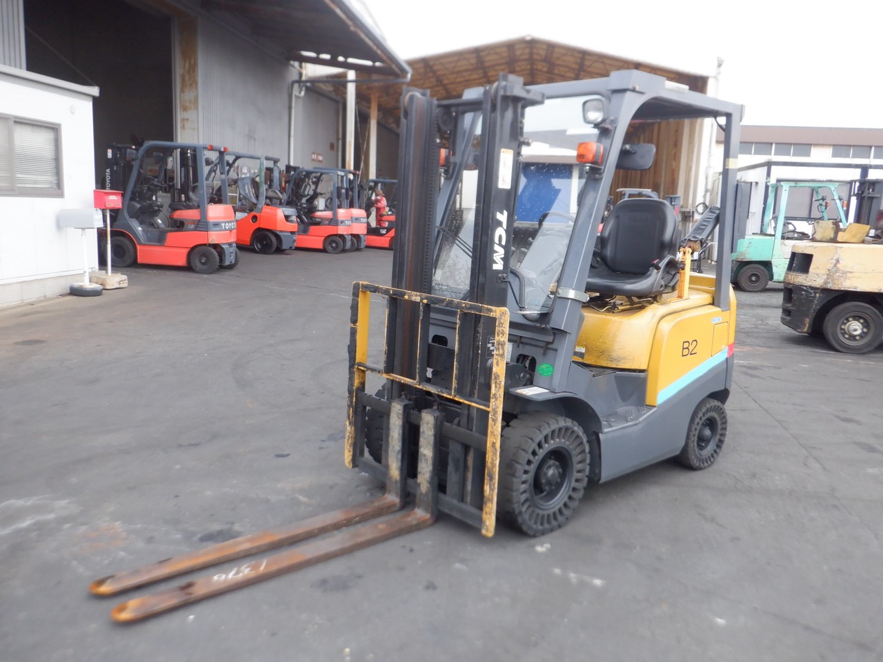 XE NÂNG DẦU TCM FD15C13 0H602209 LH:096.235.1368