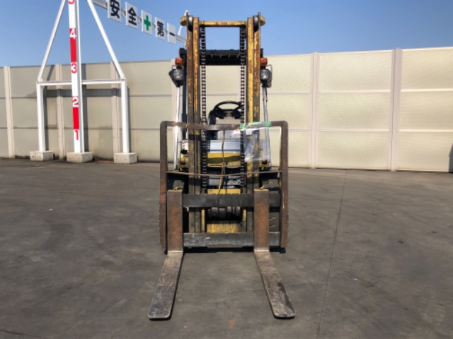 XE NÂNG DẦU KOMATSU  FD30-11 453868 LH:096.235.1368