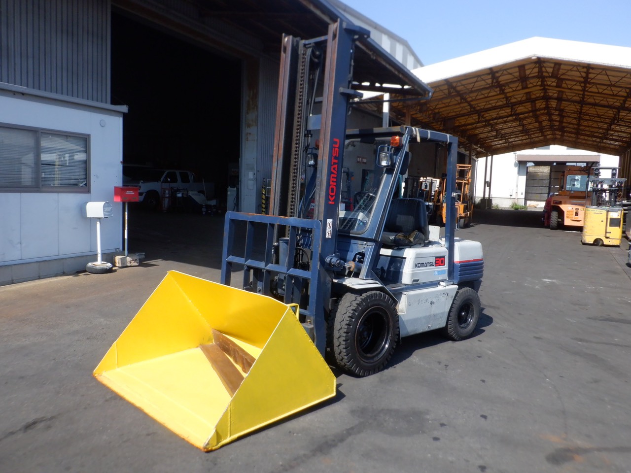 XE NÂNG NHẬT BÃI KOMATSU FD30-11 - 096.235.1368