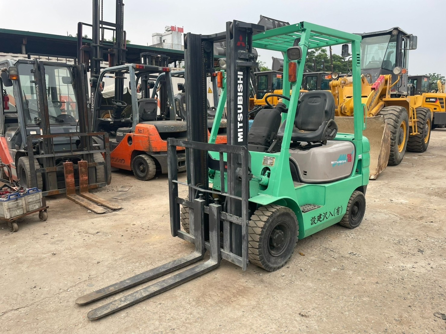 XE NÂNG DẦU MITSUBISHI FD15 F16C-52037 LH:096.235.1368