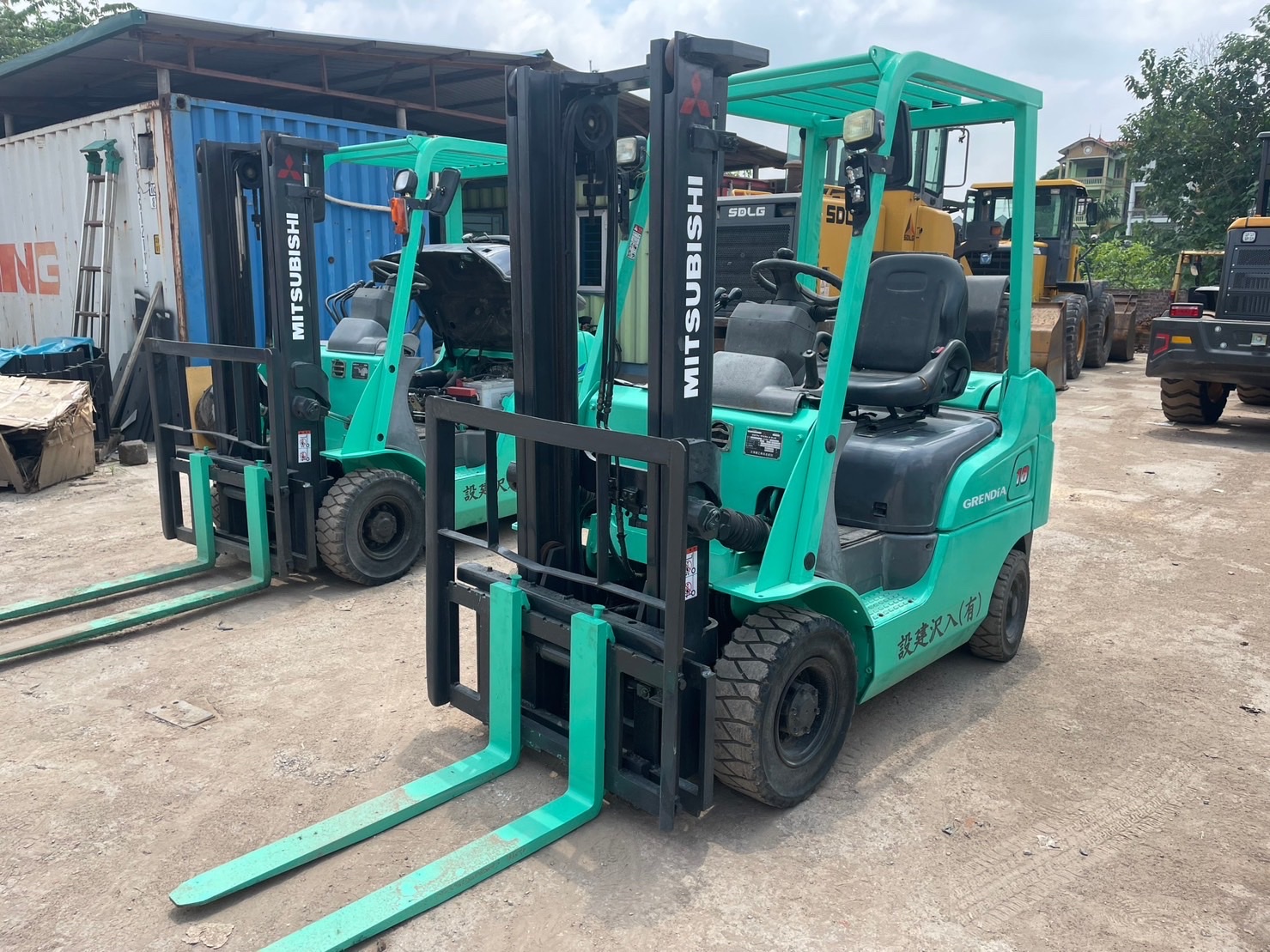 XE NÂNG DẦU MITSUBISHI FD18T F16D-74249  LH:096.235.1368
