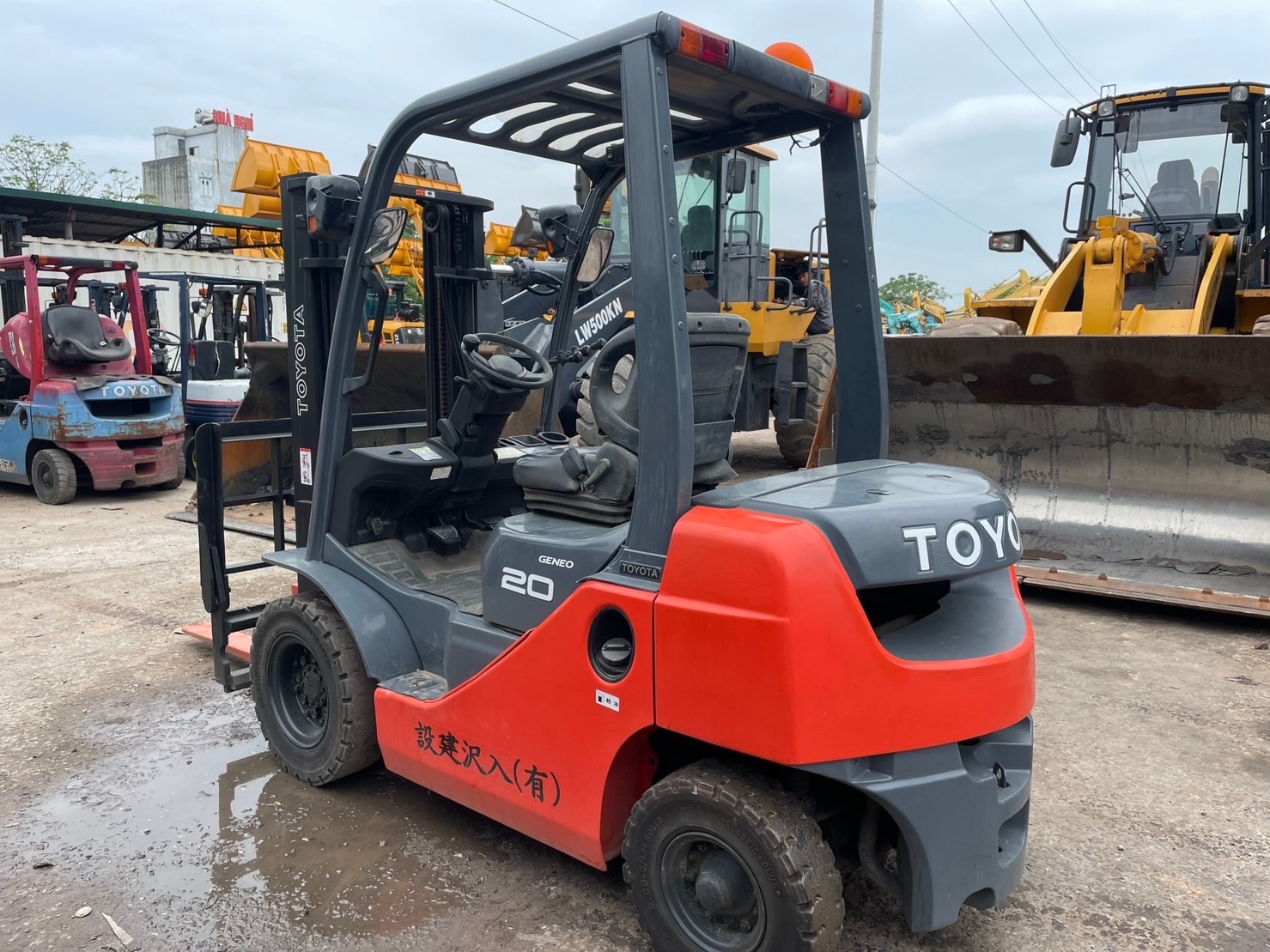 XE NÂNG DẦU TOYOTA 52-8FD20 14048 LH:096.235.1368