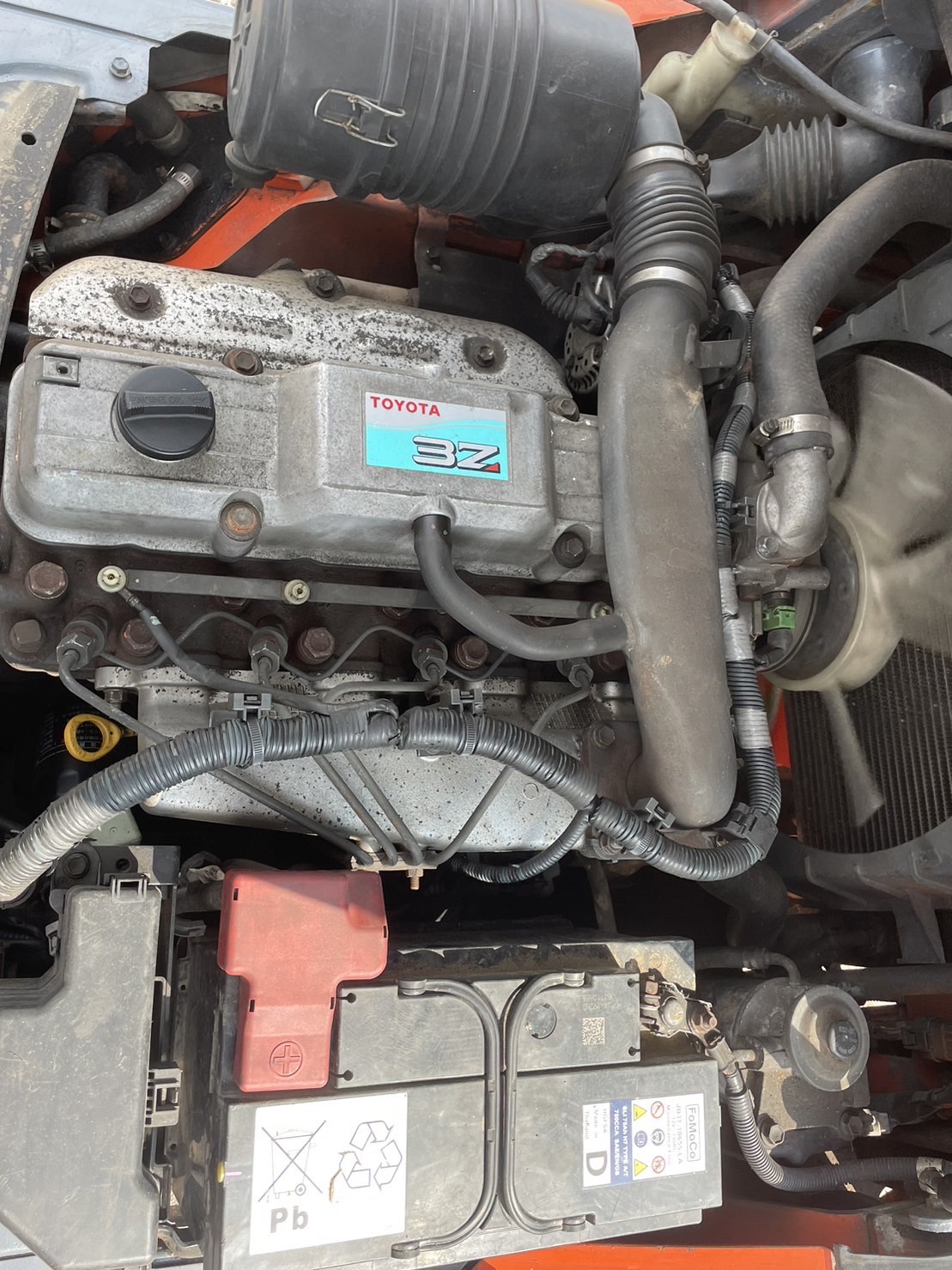XE NÂNG DẦU TOYOTA 52-8FD25 40128 LH:096.235.1368