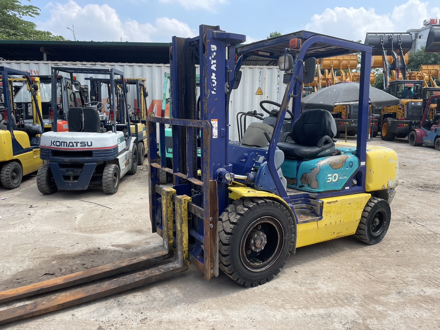 XE NÂNG DẦU KOMATSU  FD30W-12 547323 LH:096.235.1368