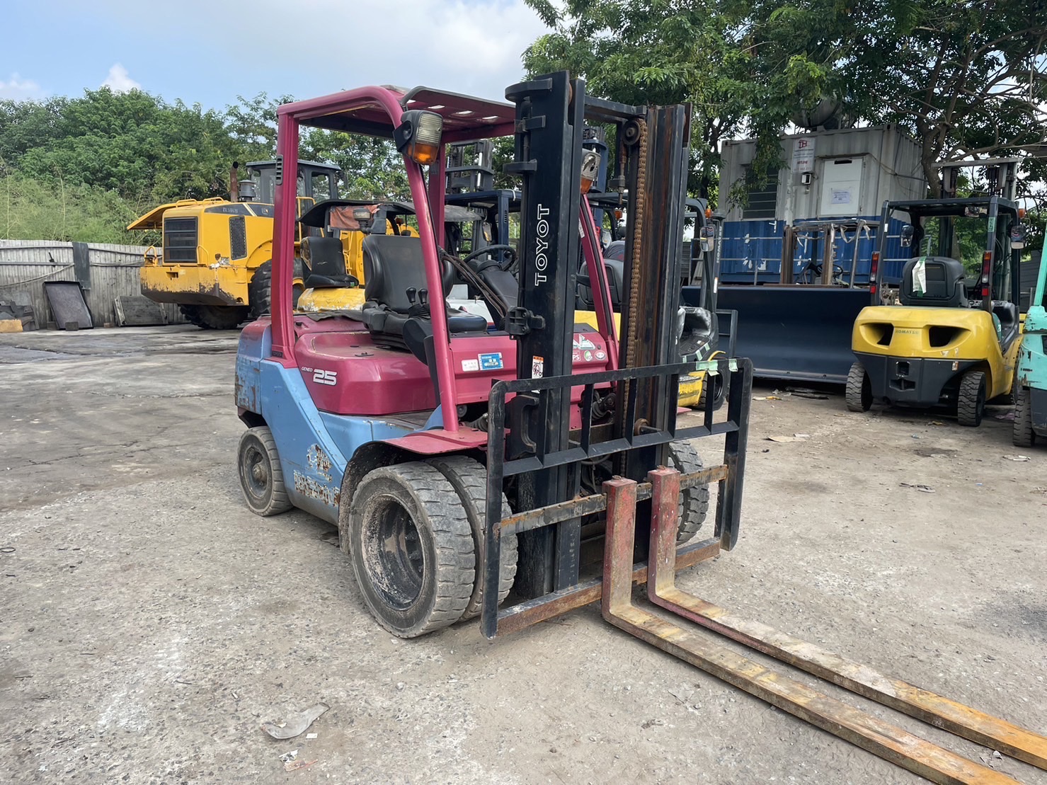 XE NÂNG DẦU TOYOTA 50-8FD25 Hotline: 096.235.1368
