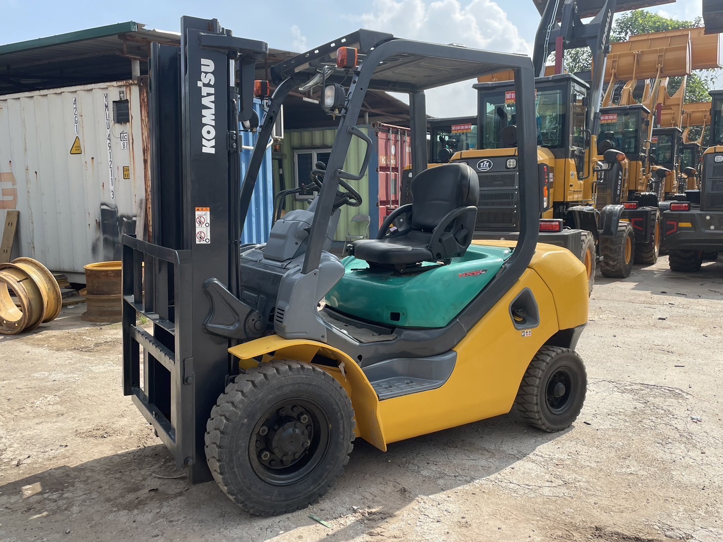 XE NÂNG DẦU KOMATSU FD25T-16 729453 Hotline: 096.235.1368