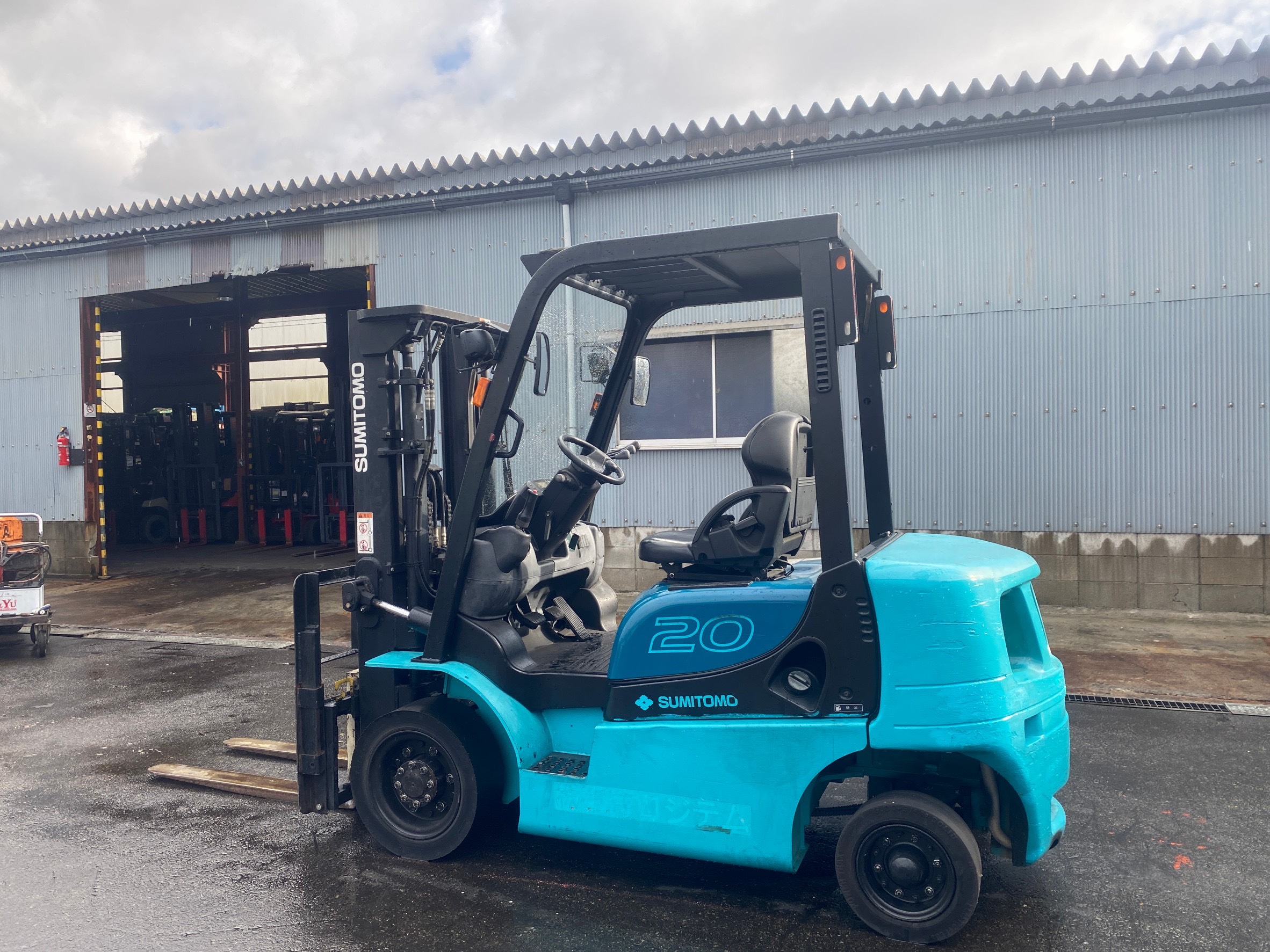 XE NÂNG DẦU SUMITOMO 11FD20PAXI98D D2L-10380  LH:096.235.1368