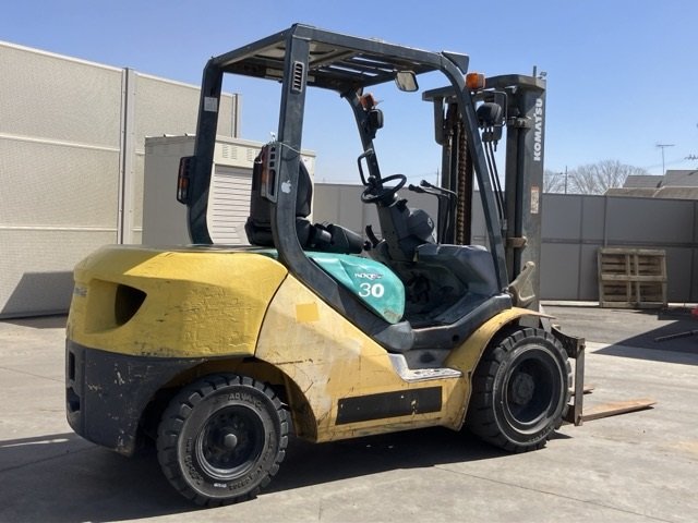 XE NÂNG DẦU KOMATSU FD30T-16 732375 LH:096.235.1368