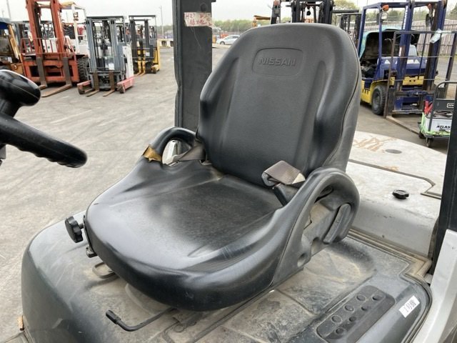 XE NÂNG DẦU NISSAN Y1F2M20 003596
