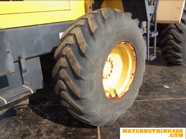 Bán xúc lật Nhật bãi Komatsu WA100 gầu 1,2 m3