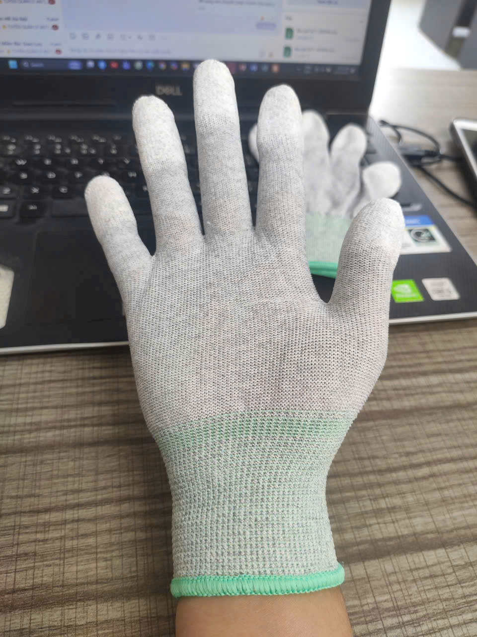 Găng Tay Phủ PU Ngón Chống Trượt Tốt Không? Đánh Giá Chi Tiết