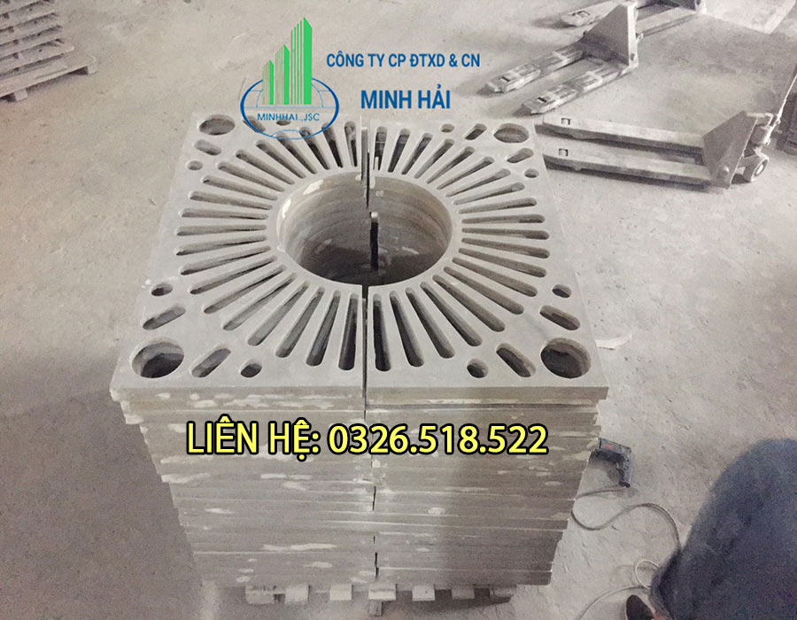 Ghi bảo vệ gốc cây Minh Hải lắp đặt trong khuôn viên cây xanh đô thị