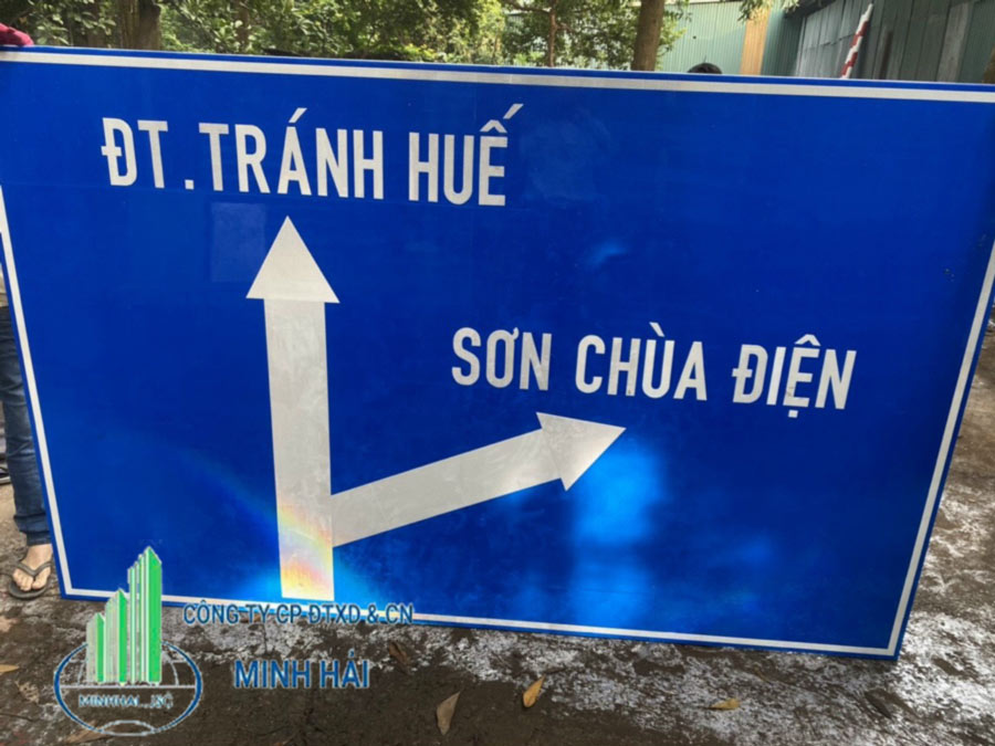 bien-bao-chi-dan-giao-thong-duong-bo