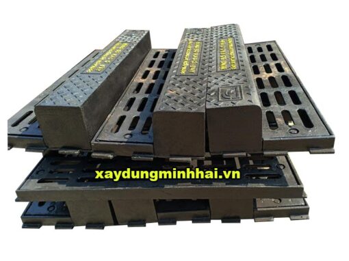 Bó vỉa gang cầu thẳng đứng Minh Hải cho công trình hạ tầng kỹ thuật