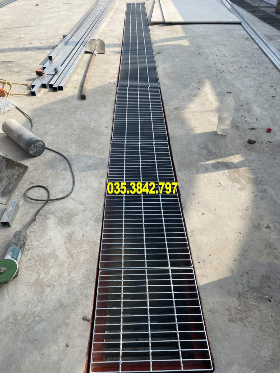 Tấm sàn grating công trình