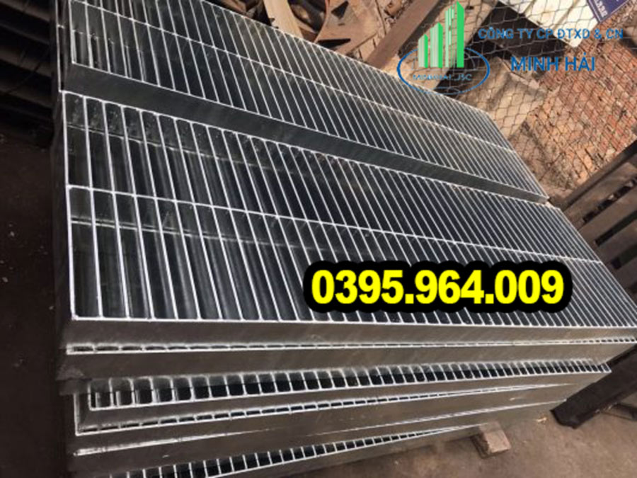 tam-gratinng-thep-ma-kem-1000x300