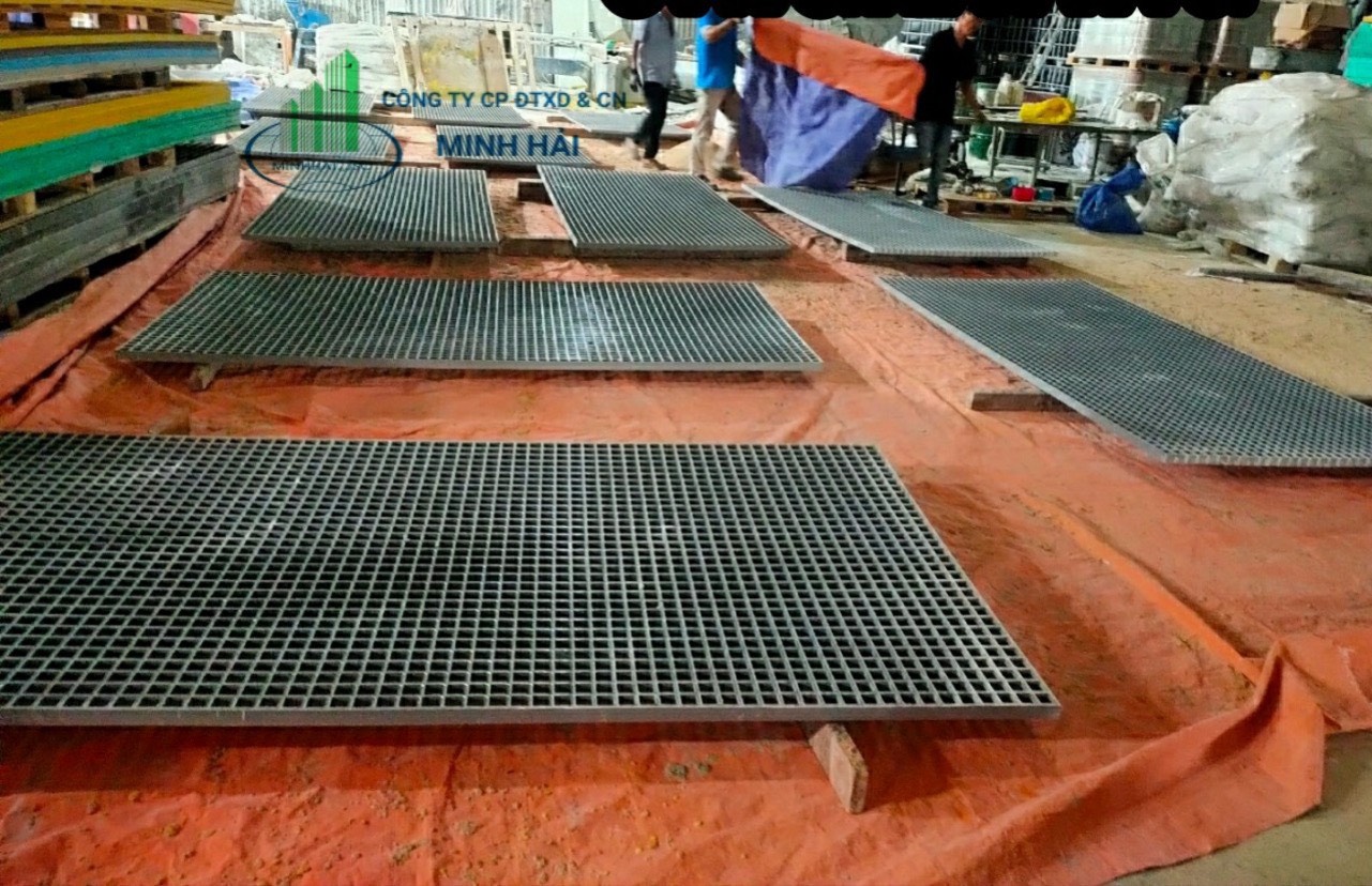 tam-grating-frp-composite-dung-ghep-san-thao-tac