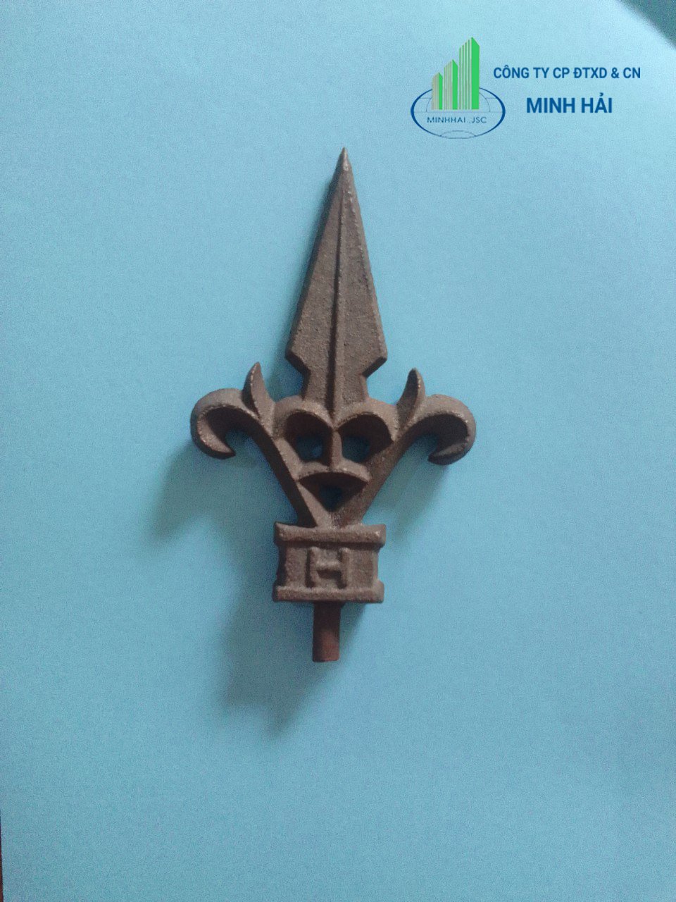 mau-mui-mac-gang-pho-thong-cho-hang-rao