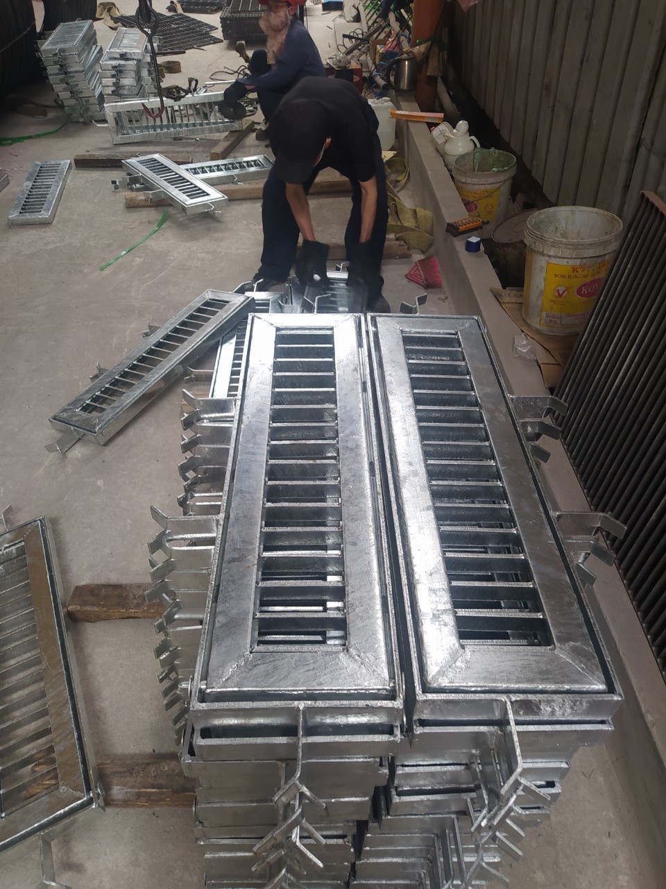 Tấm Sàn Grating | Thép Tấm Mạ Kẽm | Bán Tấm Sàn Grating