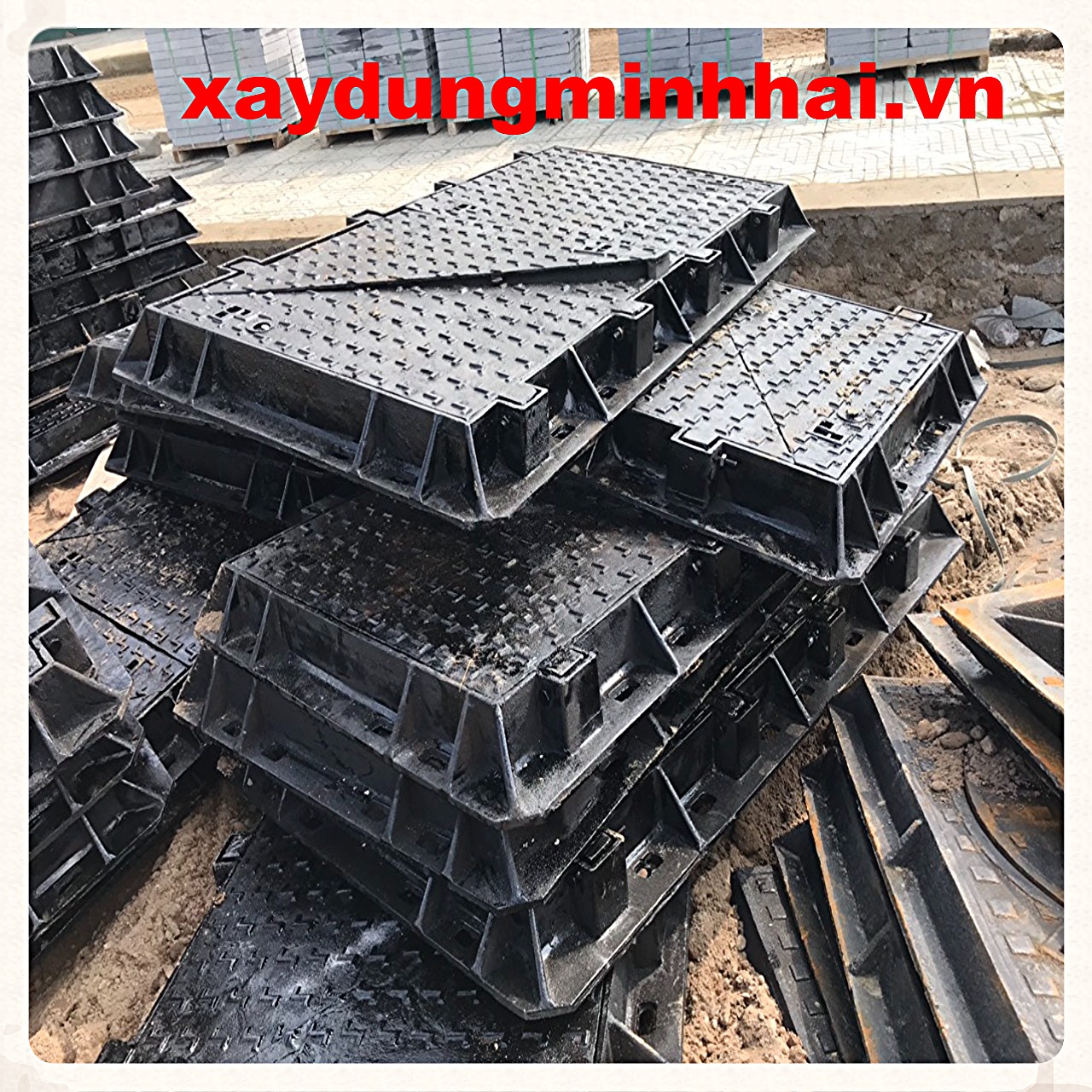 Nắp bể cáp 4 cánh gang cầu 1255x884x80mm