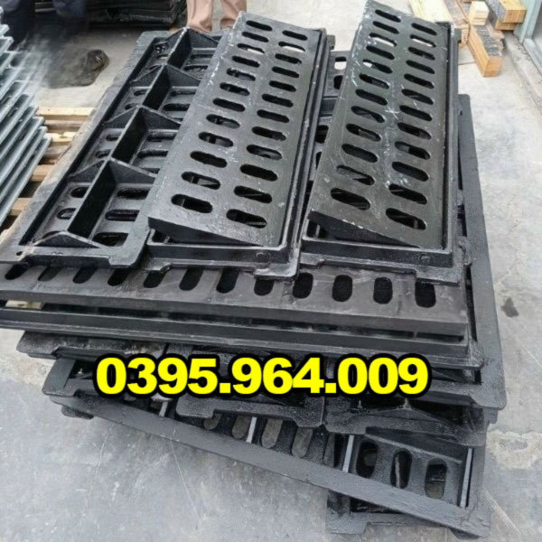 Lưới chắn rác gang cầu KT: 984x306mm.
