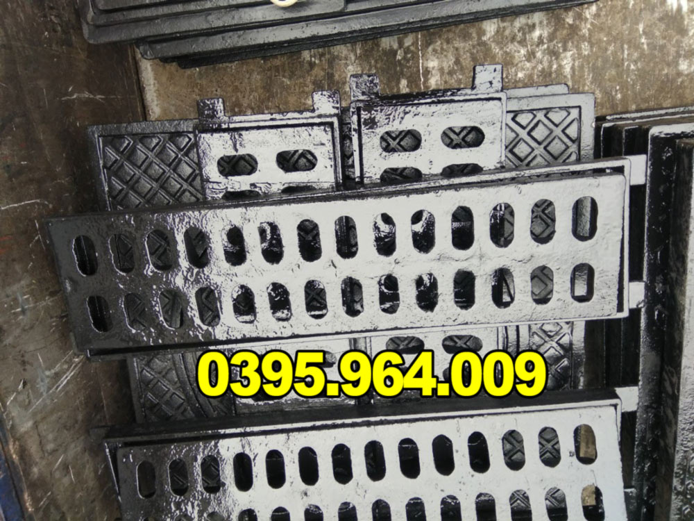 Lưới chắn rác gang cầu KT: 984x306mm.