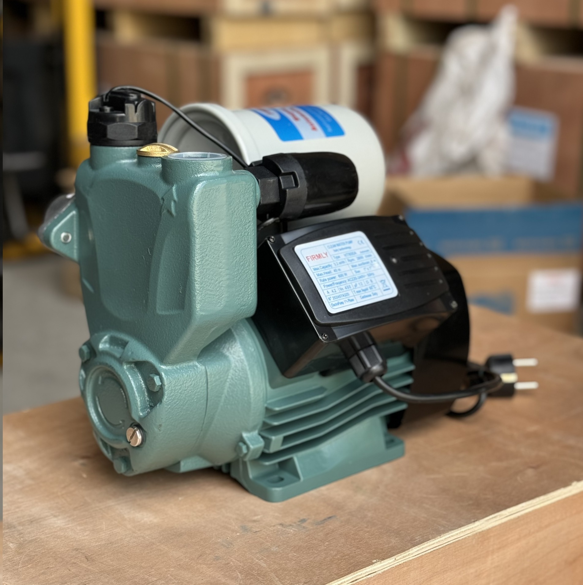 may-bom-tang-ap-tu-dong-firmly-ht600a