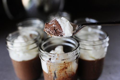 Bánh kem socola đông lạnh cho ngày oi bức