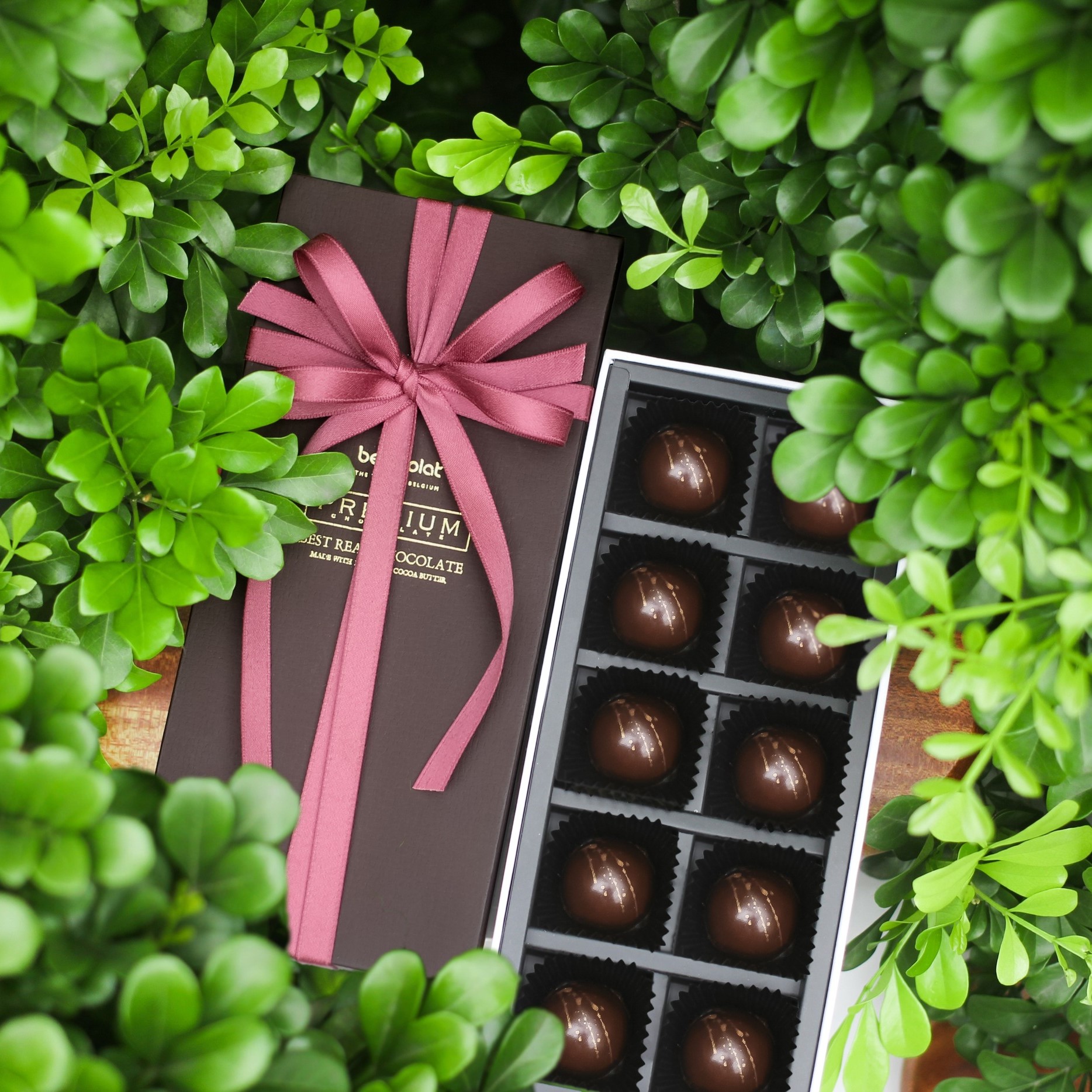 CHOCOLATE VÀ TÌNH YÊU: MỐI LIÊN KẾT DIỆU KỲ