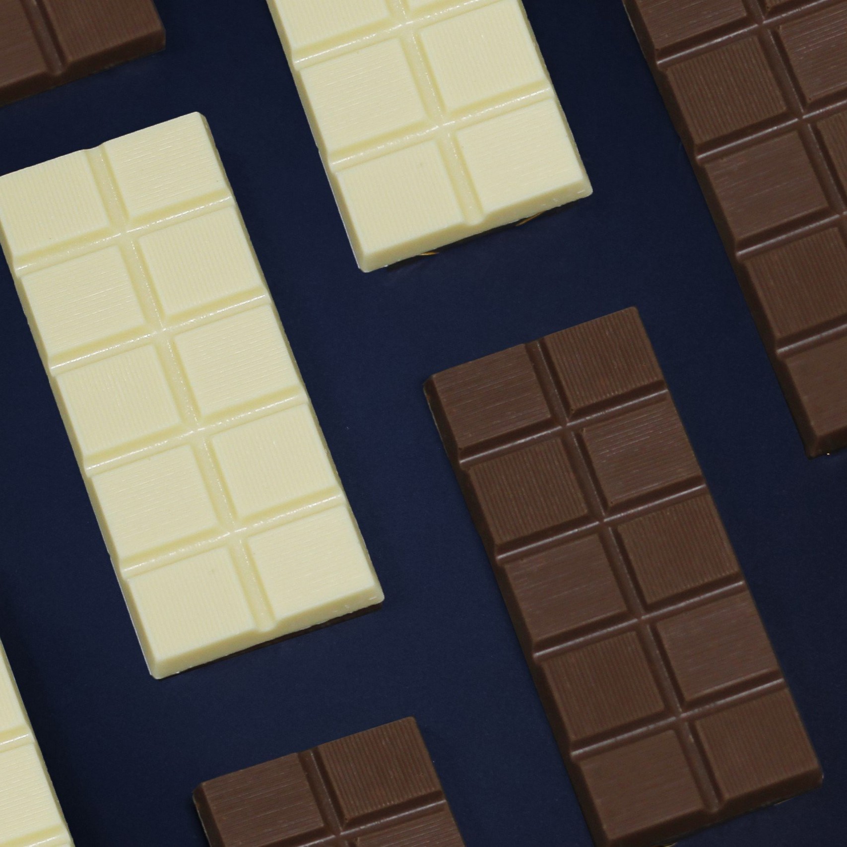 Vì sao ăn socola khiến chúng ta hạnh phúc?