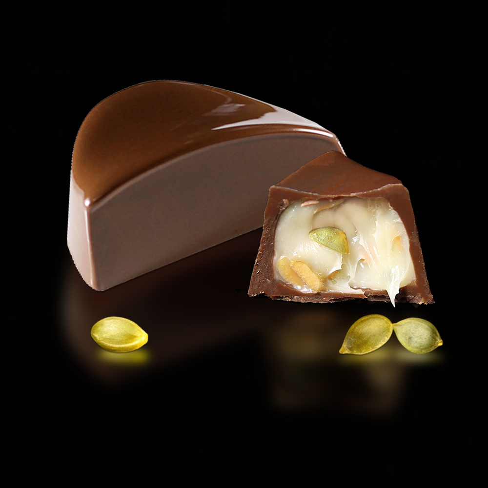 Pumpkin Crispy & Super Milk Chocolate