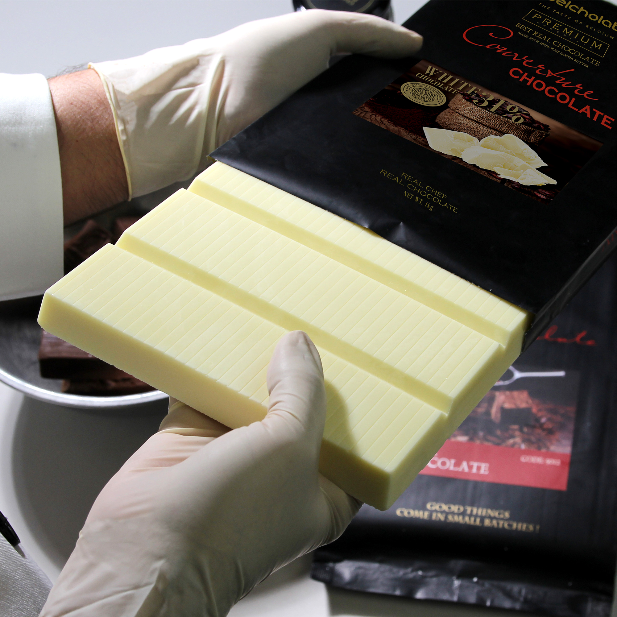 White Couverture Chocolate 31% / Block 1kg