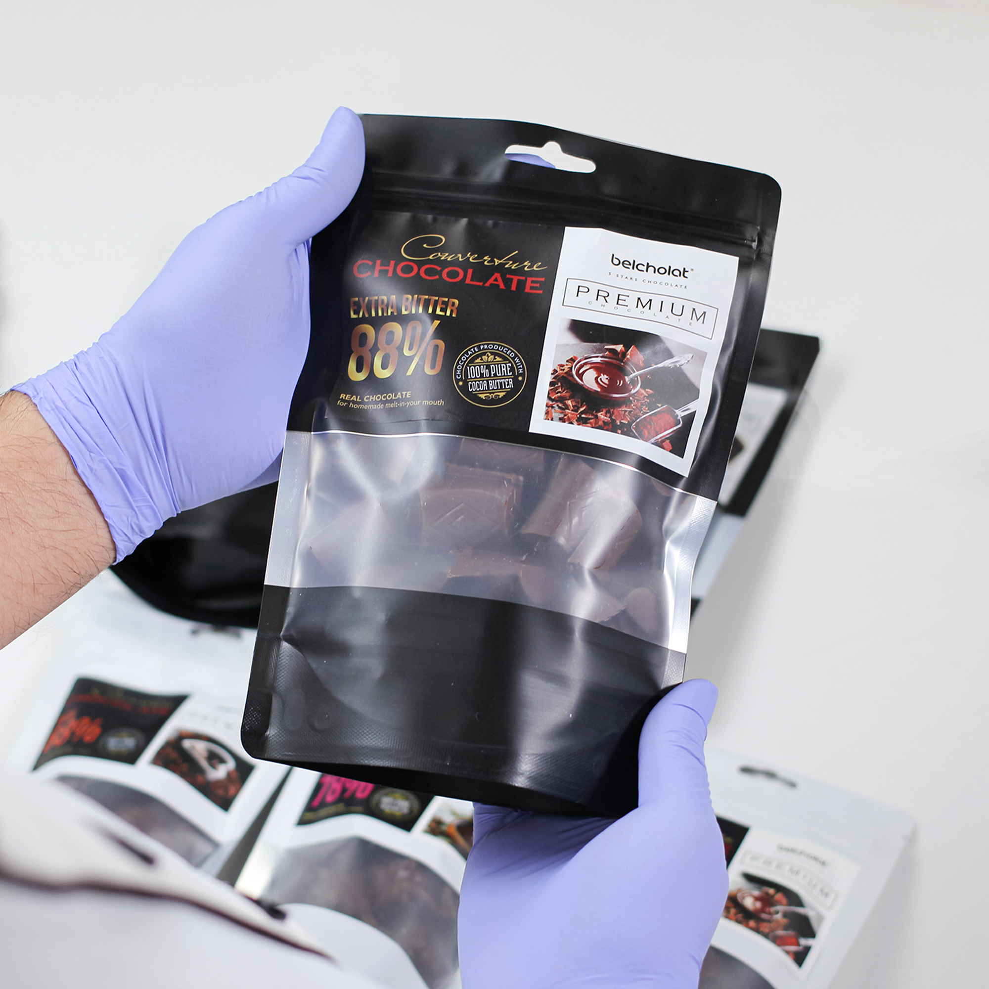 Extra Bitter Couverture Chocolate 88%/ Bag 270