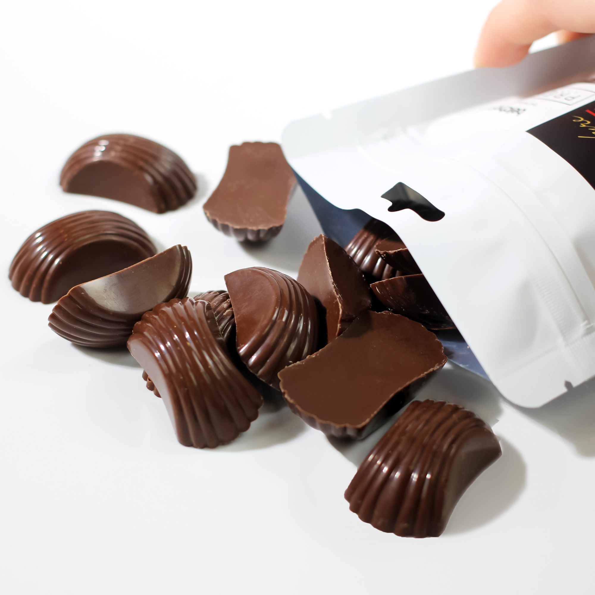 Dark Couverture Chocolate 68%/ Bag 270