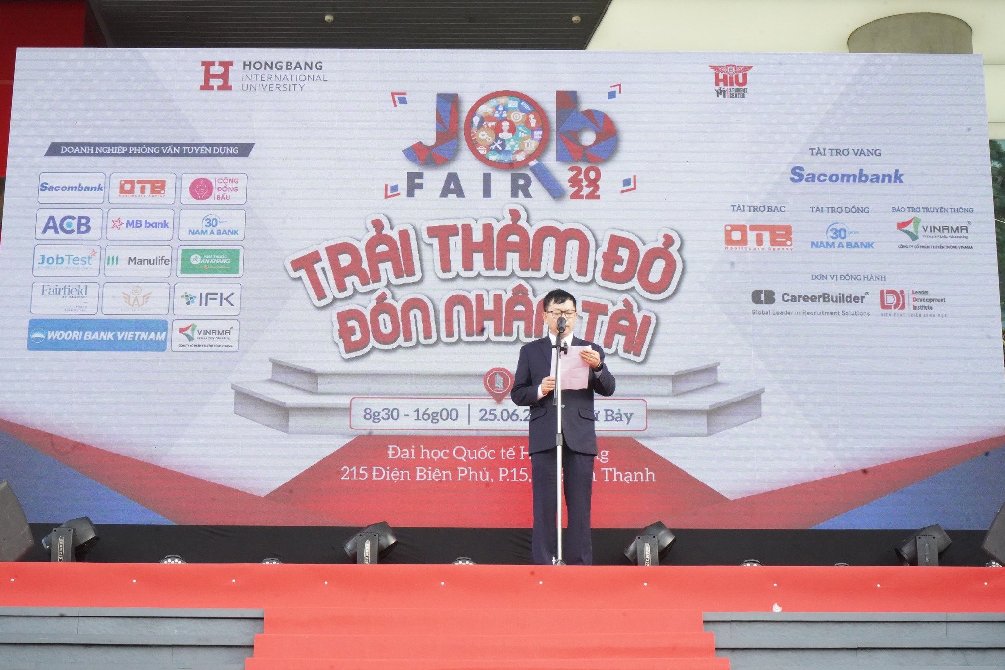 OTB - Cộng Đồng Bầu Tham Dự Ngày Hội Việc Làm