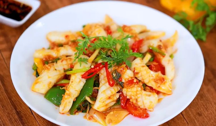 Mực nang nhỏ xào sả ớt 24h Seamart