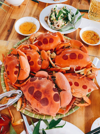 Cua Mặt Trăng - Đặc Sản Vùng Côn Đảo Hương Vị Độc Đáo Từ Biển Đảo Việt Nam