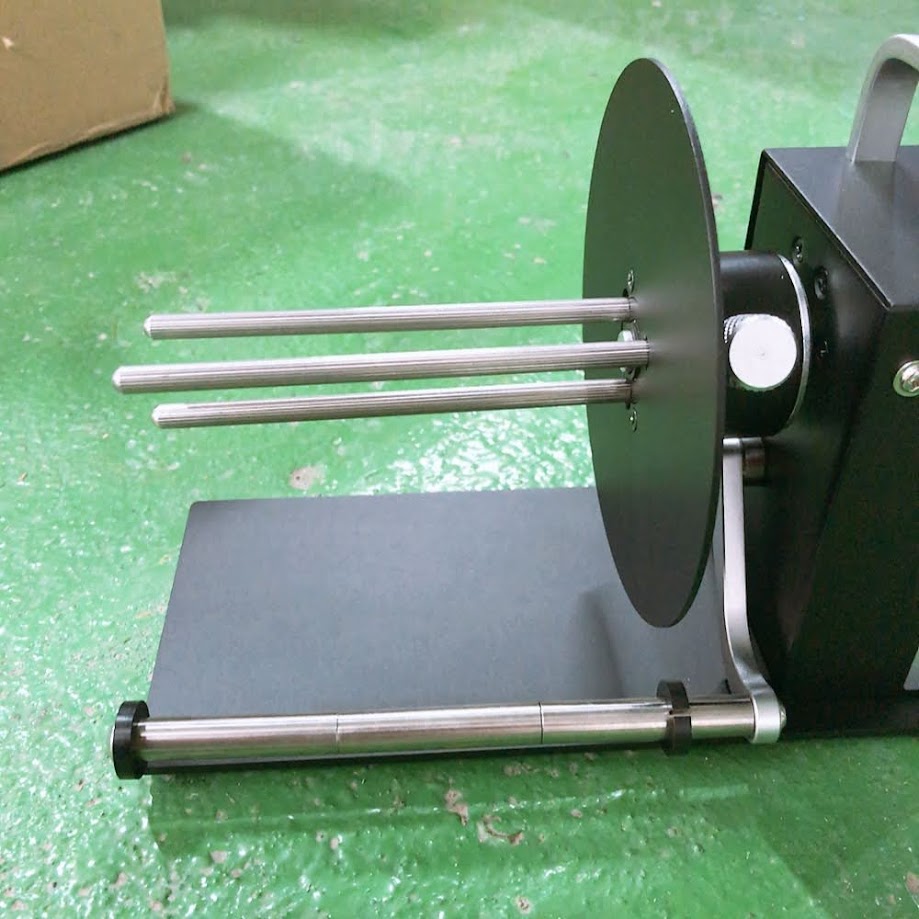 Máy cuộn tem nhãn tự động OM110 Okami